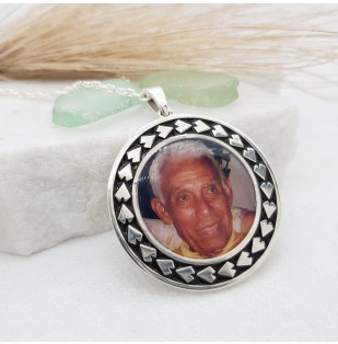 Large Silver spear photo frame pendant 