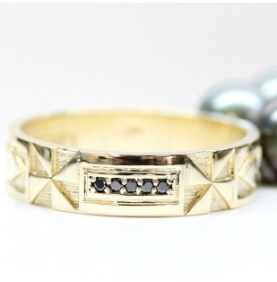 Male wedding band