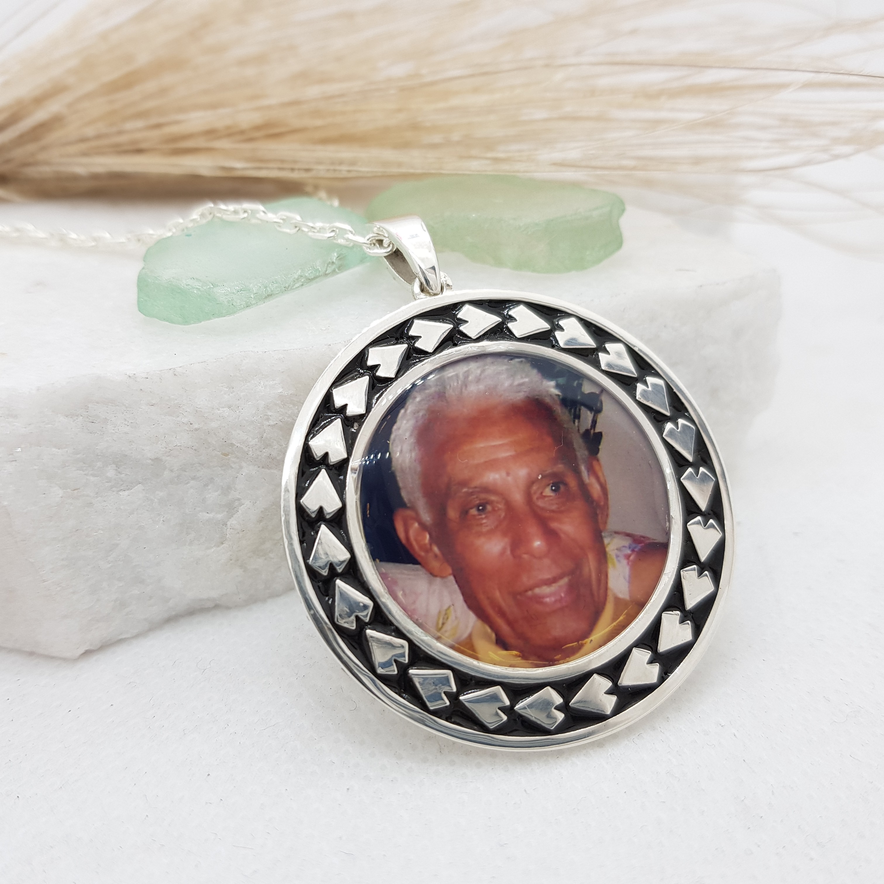 Large Silver spear photo frame pendant 