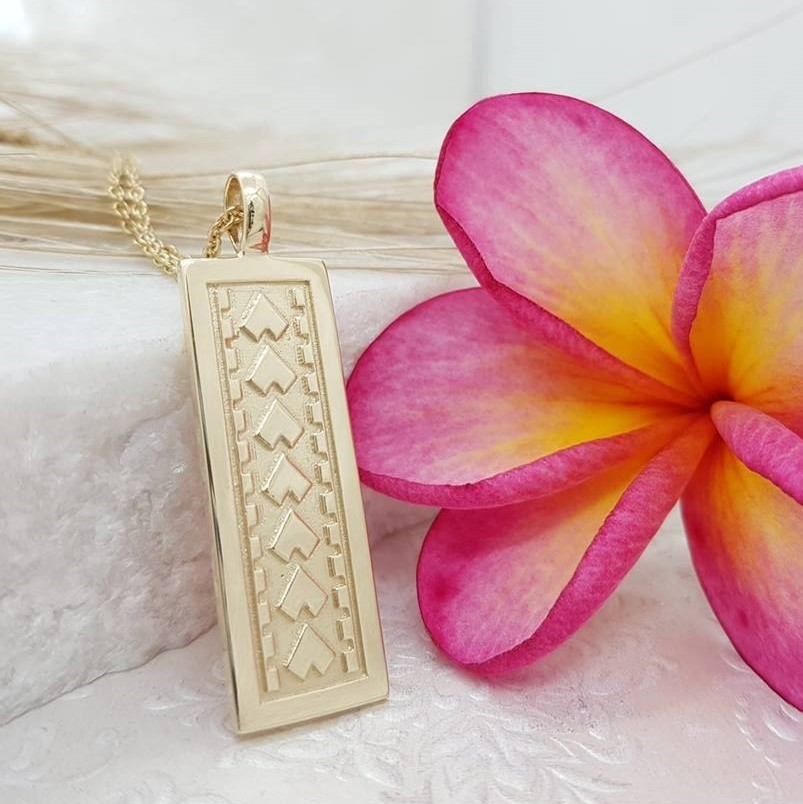 NCPSP001 Gold Spear Pendant